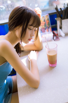 重生大陆玩遍女明星第五章第01集