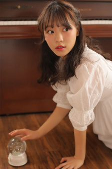 陪睡美女